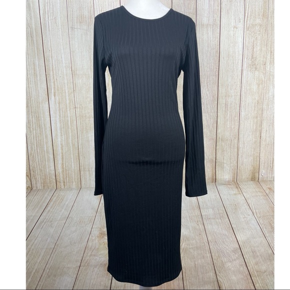 ⚡️FOREVER 21 | Ribbed Bodycon Dress in Black - Picture 4 of 10
